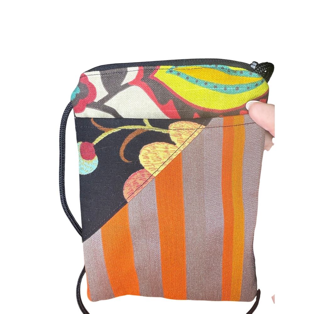 NWT St. Clair Designs Tina Crossbody Bag